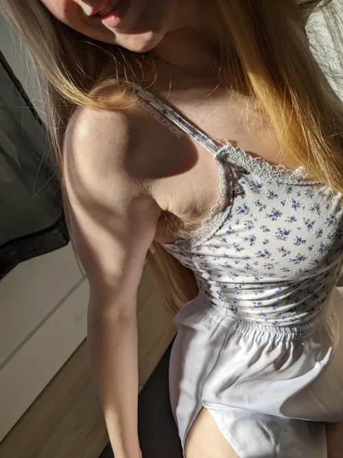 Thumbnail Provocative Confessions: My Armpit's Hidden Desires by efiwfsn