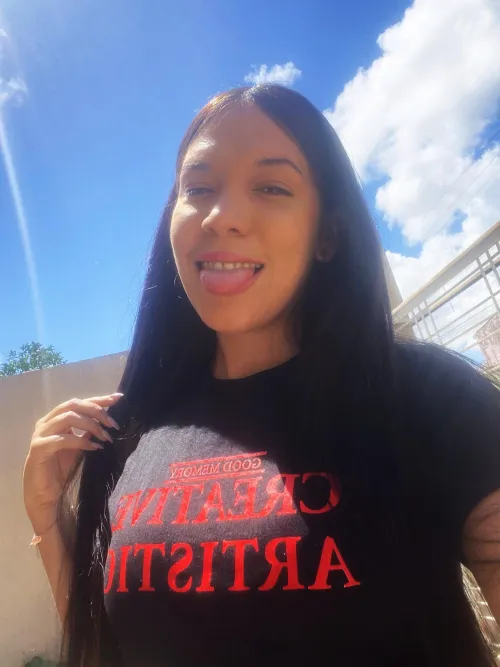 Thumbnail Cinnamonskim Explores Colombian x Black American x Spanish Mixed Race Identity | MixedRaceGirls