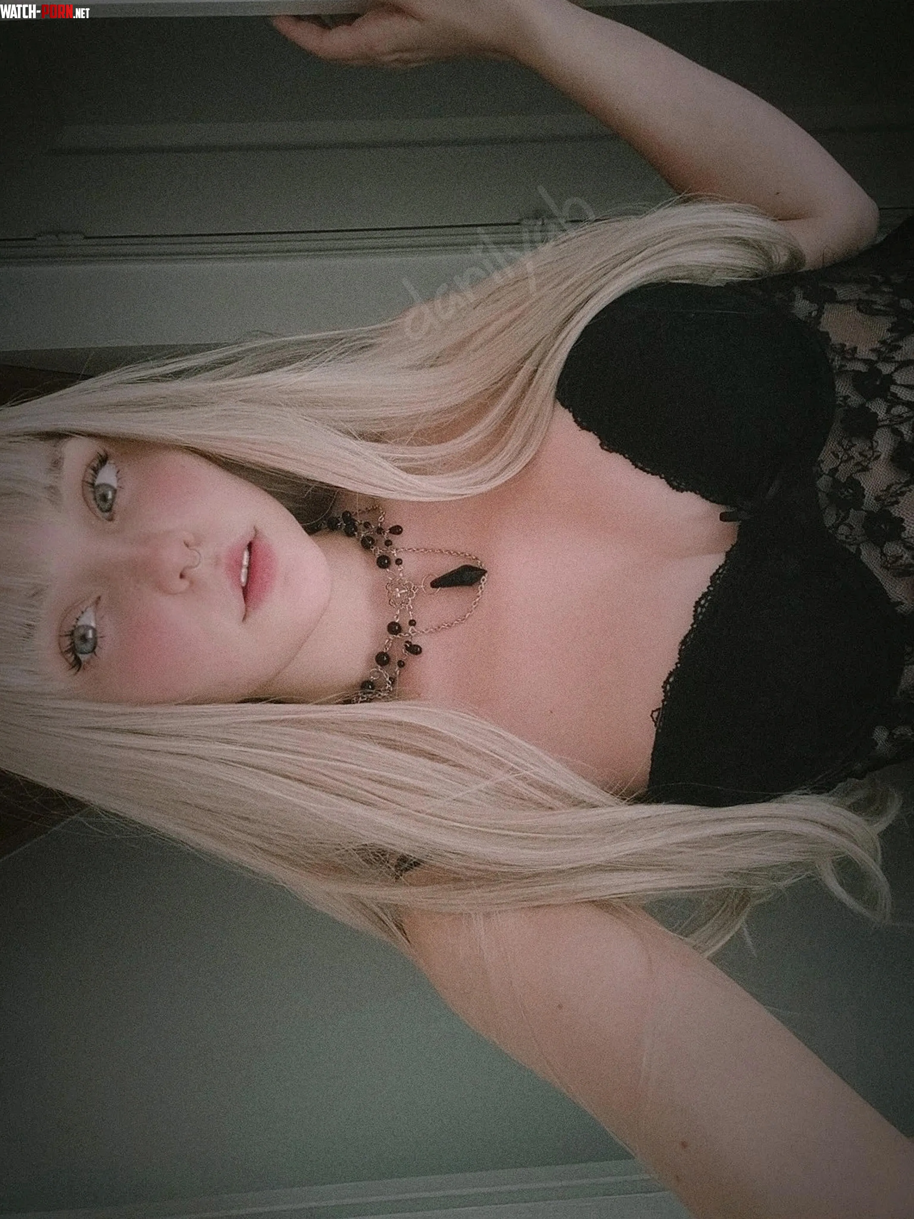 Follow me if you think im pretty darilyah by Darilyah