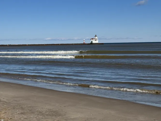 Thumbnail Embrace Winter Vibes at 022ydagr8's Winter Beach