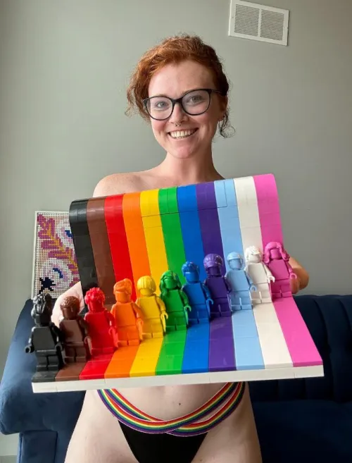 Thumbnail Which Color Is Your Favorite? A Fun Discussion by thelegogoddess_ | GWNerdy