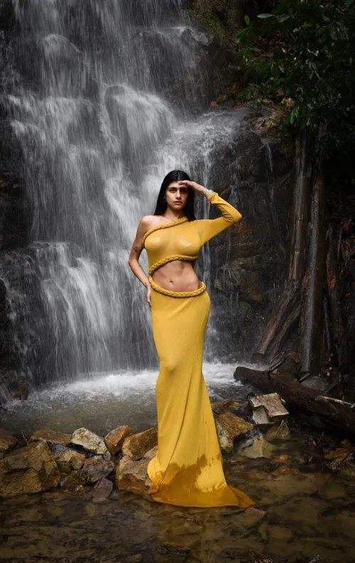 Thumbnail Exploring Classy Pornstars: Mia Khalifa by Salt_Emu795