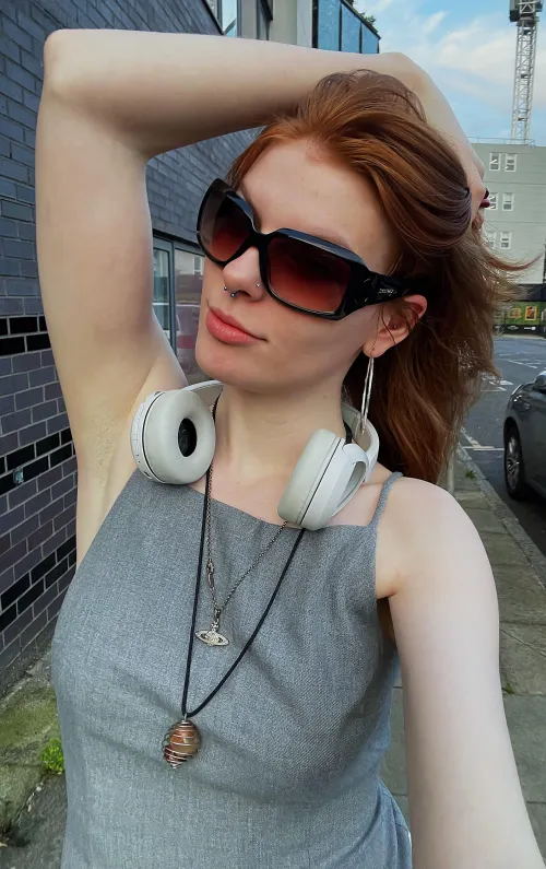 Thumbnail Confidence in Classy Dress - HostFinal1183 Shines | classygirls