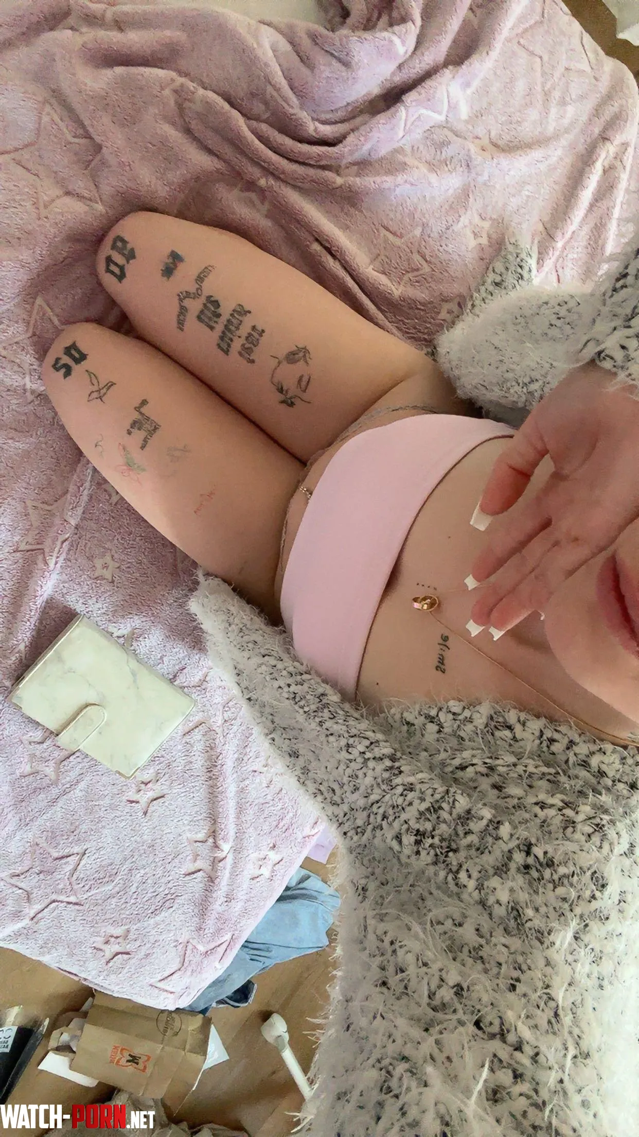 With my petite tits you cant even see them from above by louisaa_sec