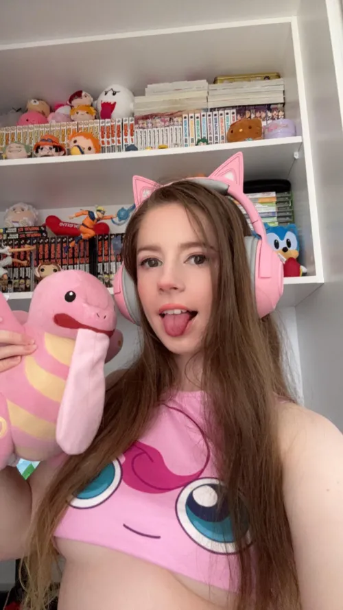 Thumbnail Geek Out with a Geeky Girl – Exploring the Croptop Girls World by ellieraelol