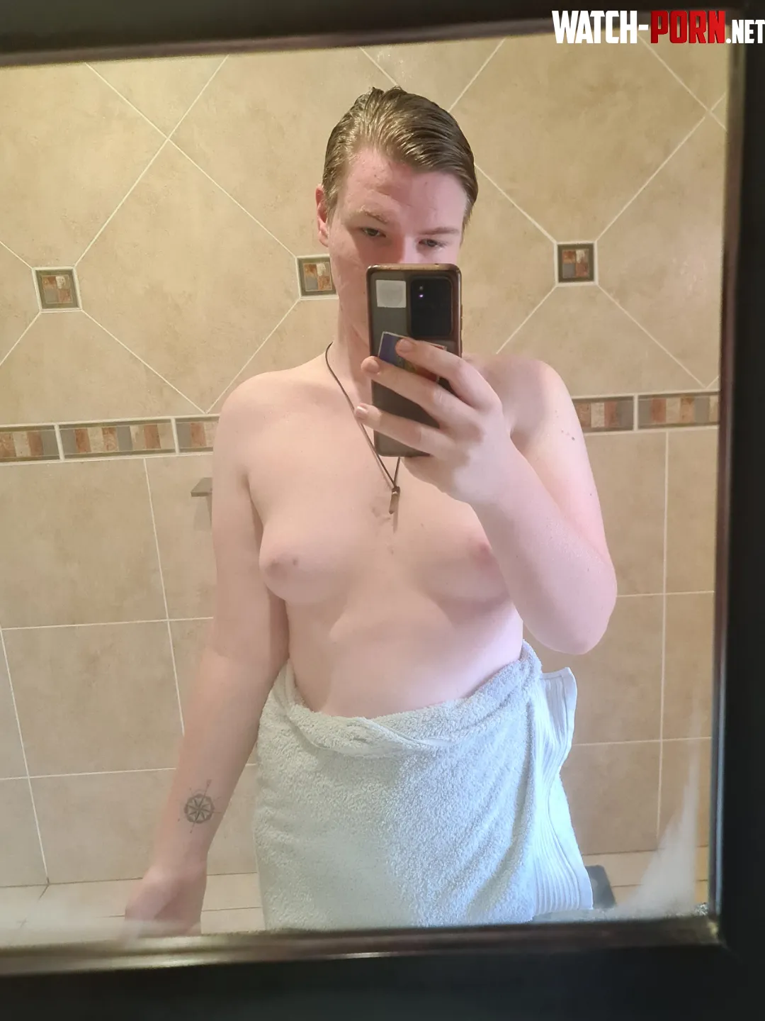 Just got out the shower its a bit too steamy  by FlamingxLoopie1