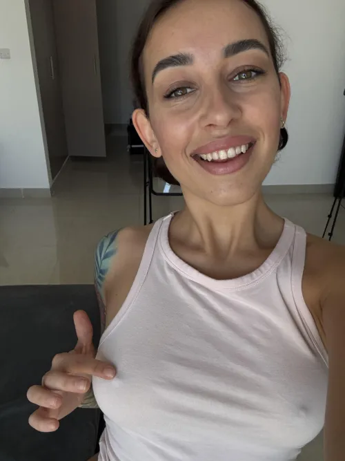 Thumbnail Maiconparadox's Happily Welcoming Pokies