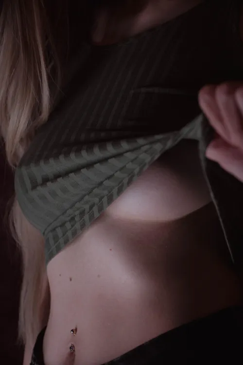 Thumbnail Indulge in a Little Underboob Treat by buonbella