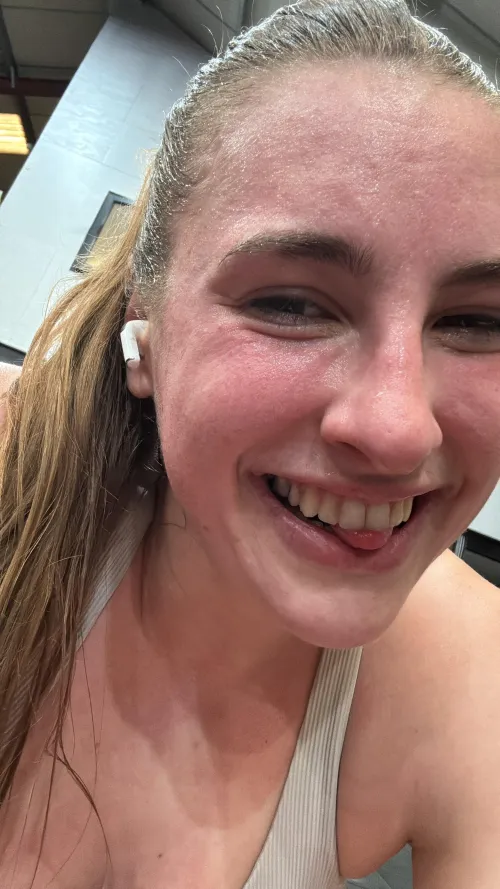 Thumbnail Sun's Out, Sweat's Out: Embracing the Burn | 07p02