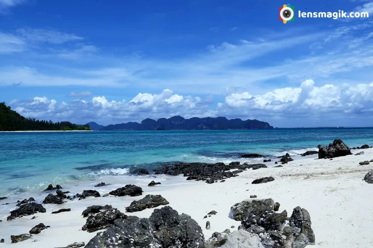 Thumbnail nirajhack Explores the Beauty of Krabi Island Beach