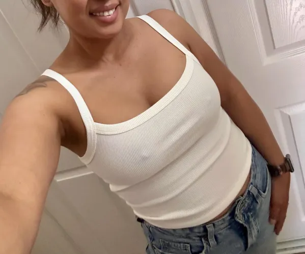 Thumbnail Uncontainable Beauty: Braless Confidence | MayaTheMilf