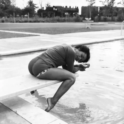 Thumbnail Eartha Kitt: Celebrating a Timeless Celebrity Figure | Diligent_Resort7945