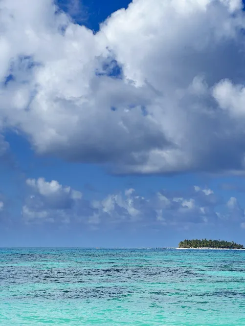 Thumbnail Enjoy Sun and Sand in San Andres, Colombia by DominikTasty
