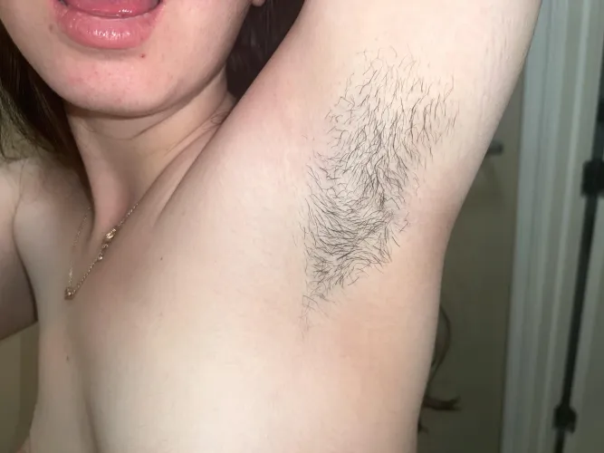 Thumbnail baby_sophia20's Confession: Curious About Tasty Hairy Pits