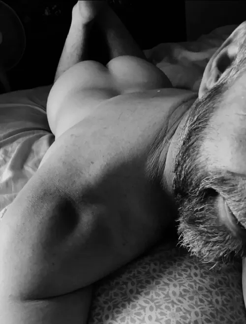 Thumbnail Embracing Hump Day: TheGardener81's Mood on GWAustralia