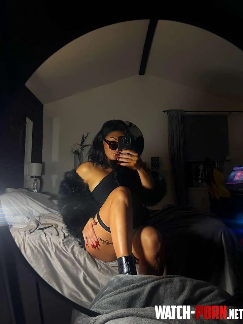 i need someone to take me off this dress and fuck me  by Emelieblonde