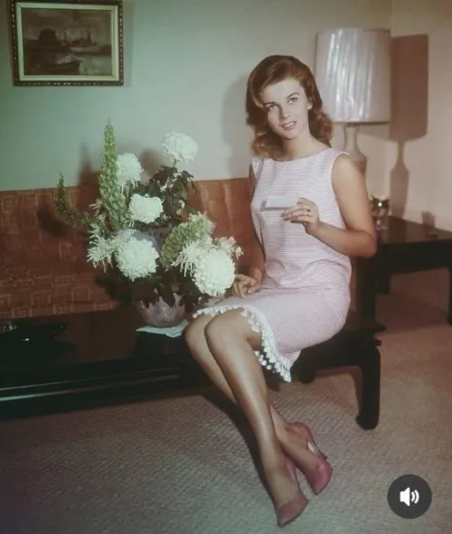 Thumbnail AnnMargret Classic Hollywood - A Timeless Redheaded Beauty by jredton