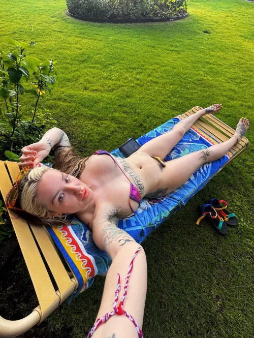 Thumbnail Achieve the Perfect Tan with a Micro Bikini by bitchkneespears | MicroBikini