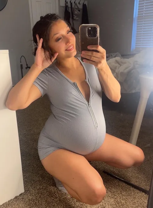 Thumbnail Unleashing Desire: Pregnancy Cravings for Creampies | DatChickenHead
