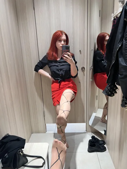 Thumbnail Radiant Redhead Revelations by ichigo_emaa in GirlswithNeonHair