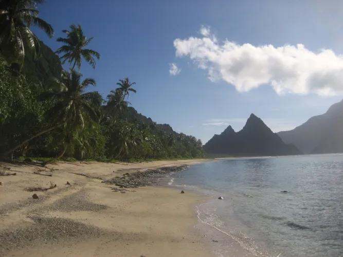 Thumbnail colapepsikinnie Enjoys the Splendor of Ofu Beach