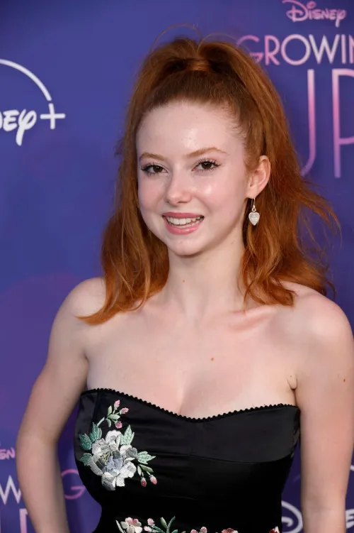 Thumbnail Francesca Capaldi - Spotlight on a Stunning Redheaded Goddess by portmaniac