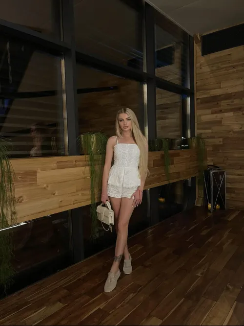 Thumbnail How to Impress with Your Classy Girls Outfit by nitchellenelson