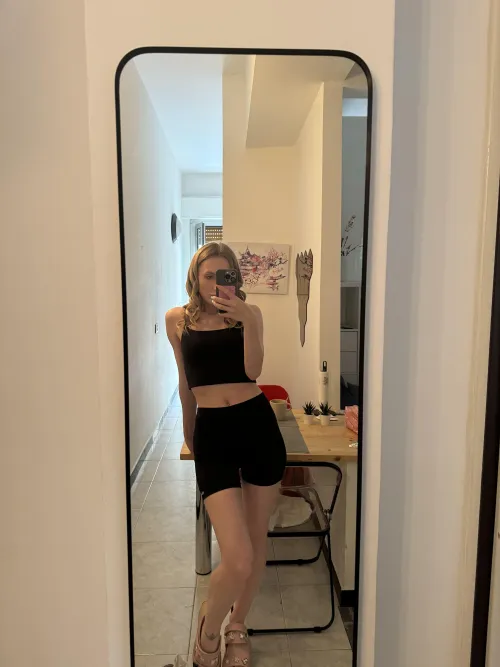 Thumbnail saznamna's Style Check: Modestly Cute Outfit Evaluation in MirrorSelfie