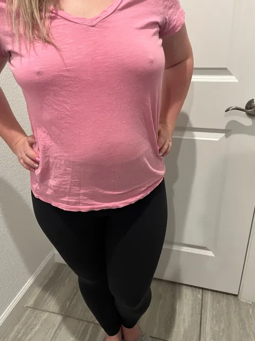 Thumbnail Gym Gaze: Braless Allure | nurse_noface