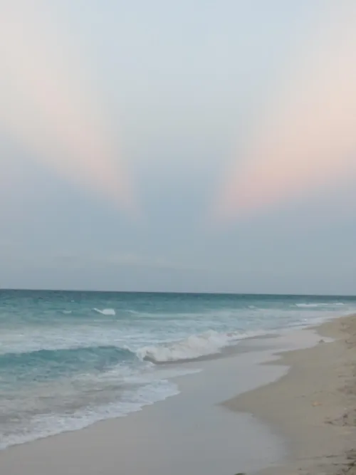 Thumbnail Explore the Beauty of Cuba's Varadero Beach by Amazing-Edu2023