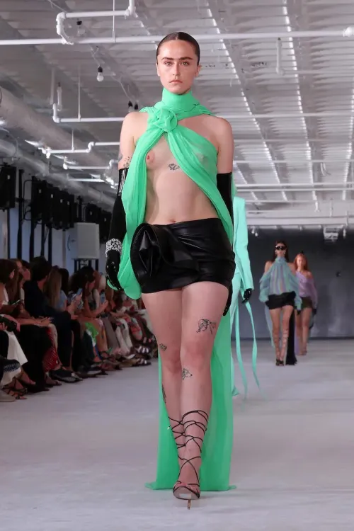 Thumbnail The Stylish World of NSFW Fashion: Ella Emhoff by Magnums_RedFerrari