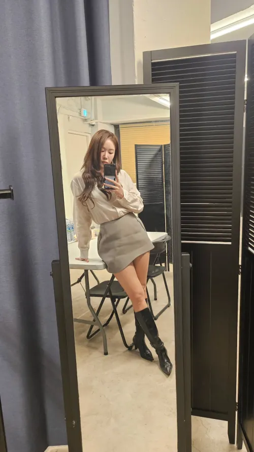 Thumbnail Discovering Soyou's Allure in the World of Kpopfap