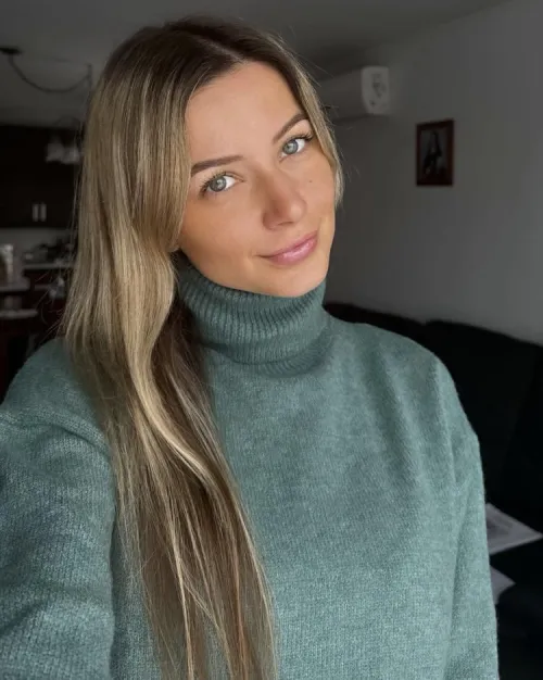 Thumbnail Franceska Fournier's Radiance Shines Through | PrettyGirls Category