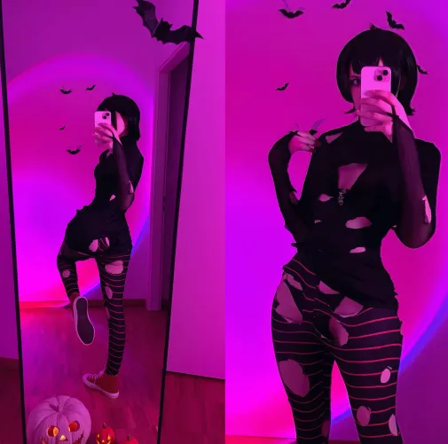 Thumbnail Mavis from Hotel Transylvania Cosplay by Foggy