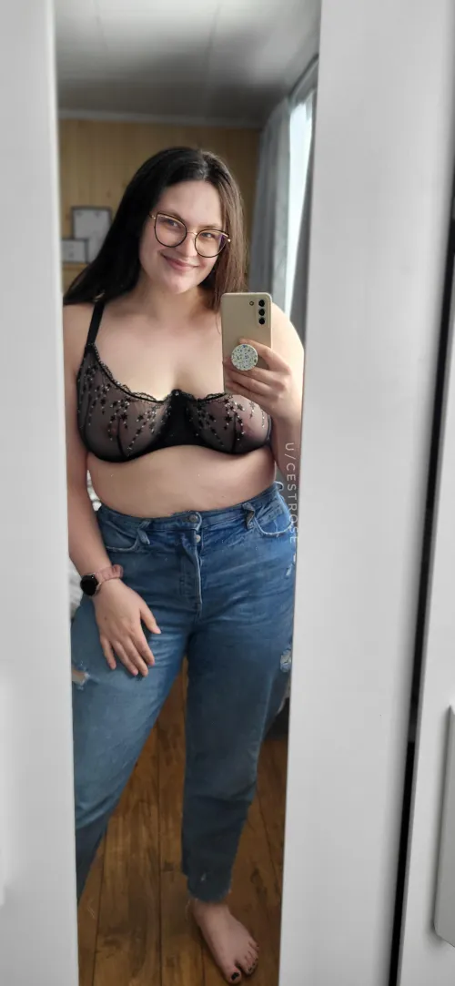 Thumbnail Peek-a-Boo Bras: Allure of Nipple Play | cestrose
