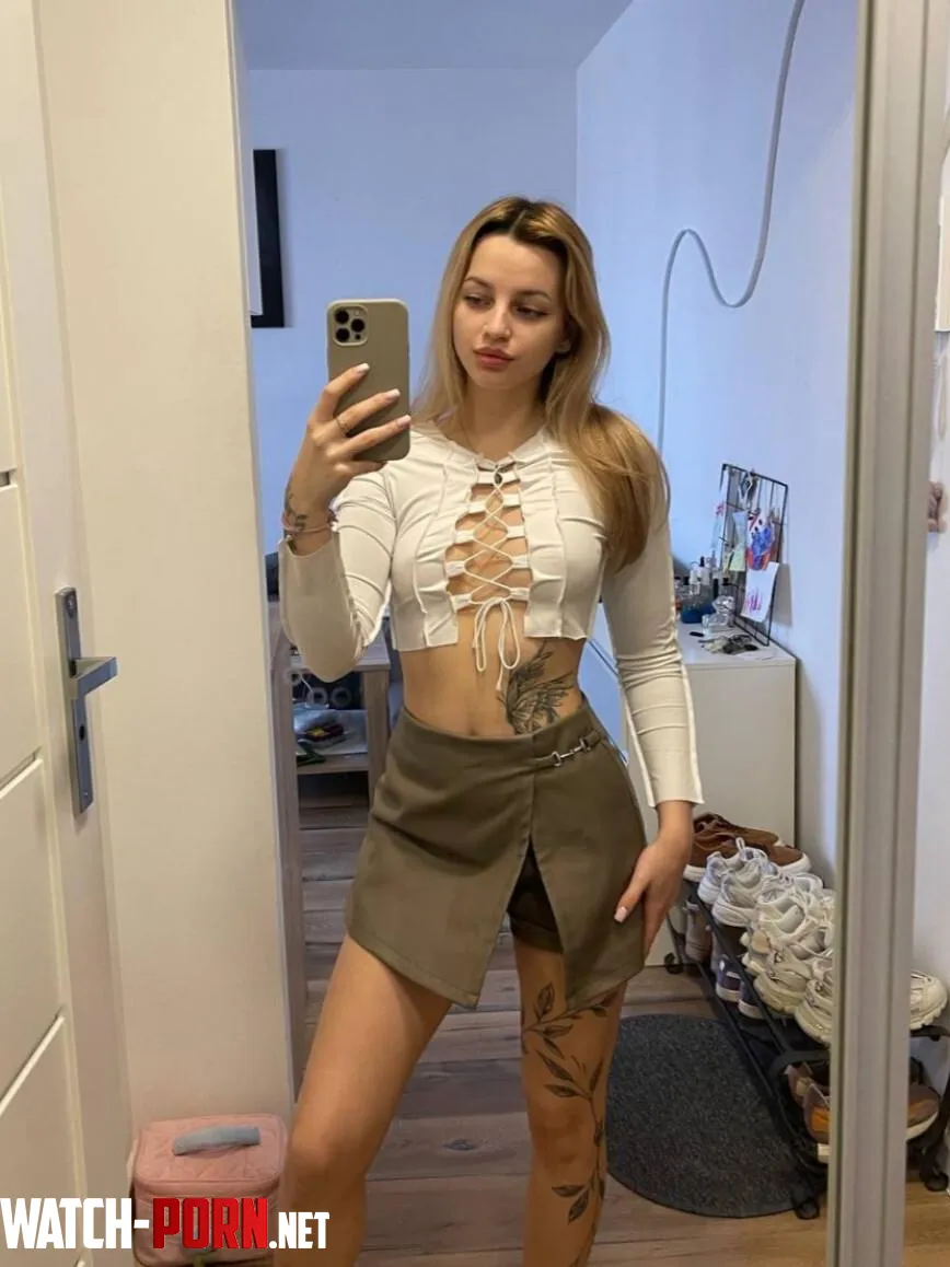I hope my outfit hits the right note by Edrchalee