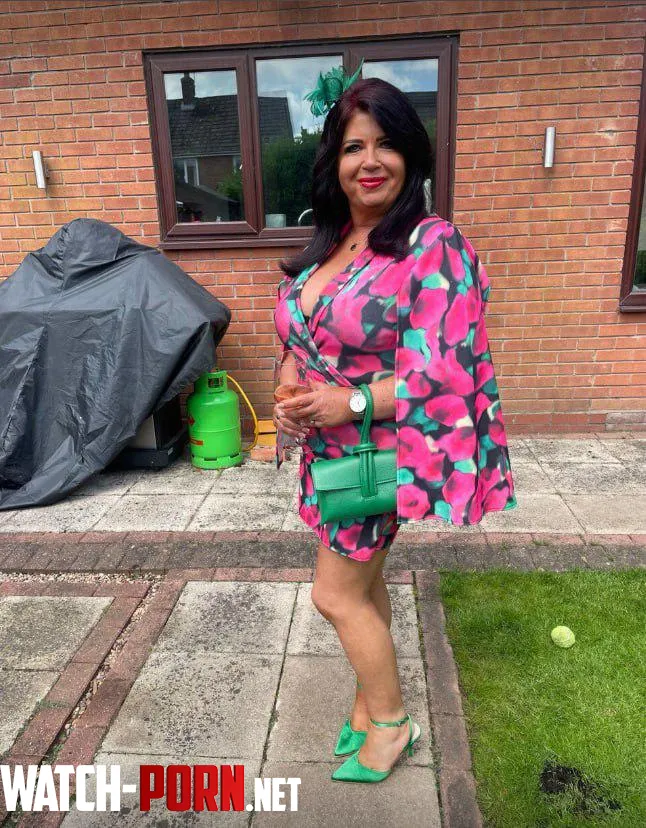 My get up to for the weekend xx by Intelligent_Tank_761