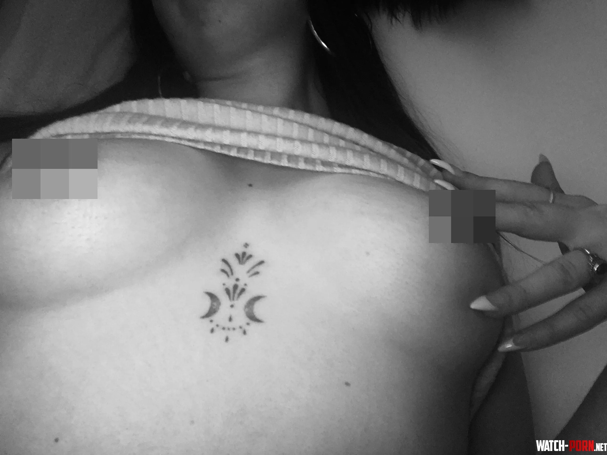 Perky tits and a new set of acrylics  by Dinaaas