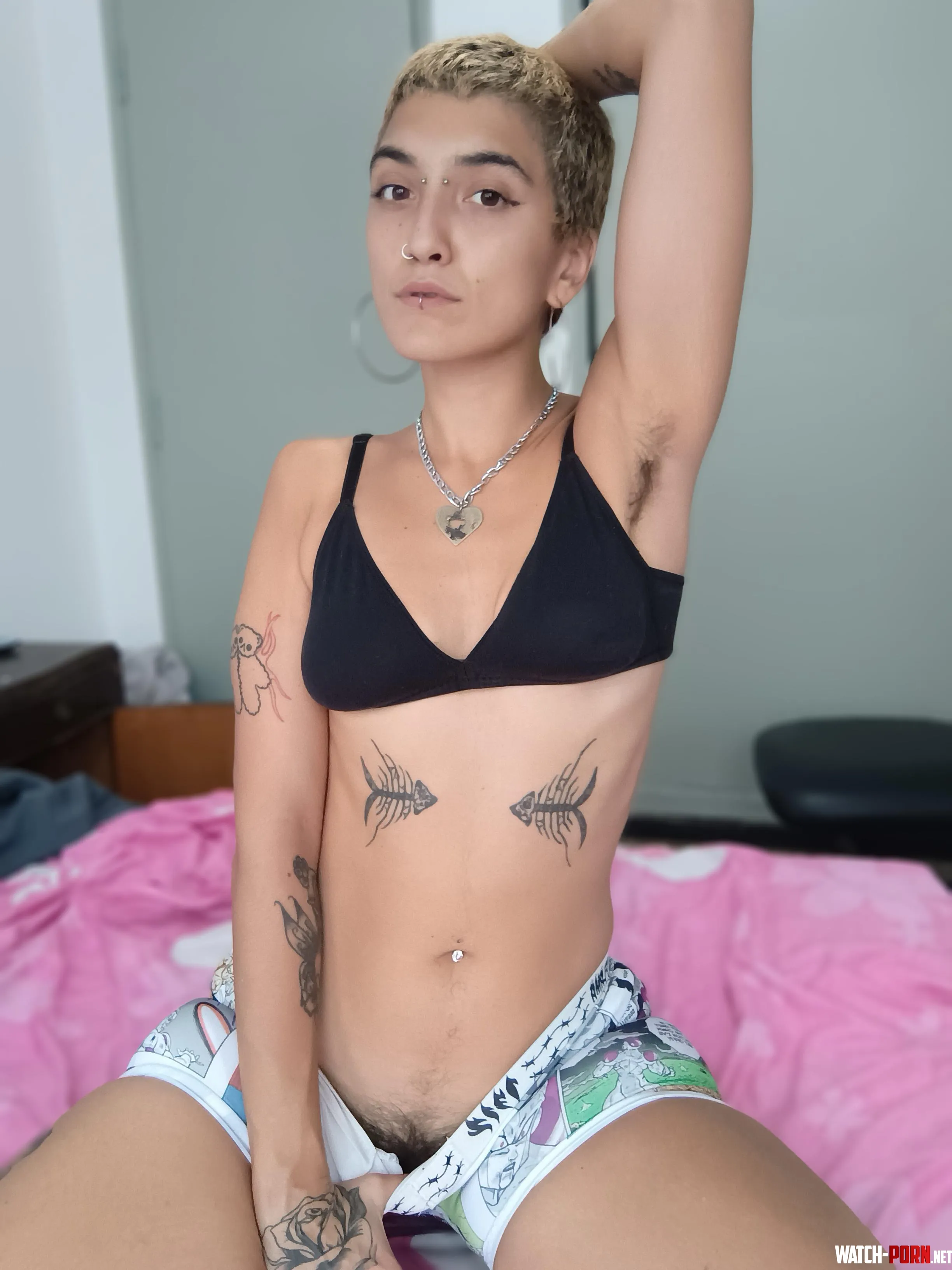 a lot of hair here by Esme420kinky