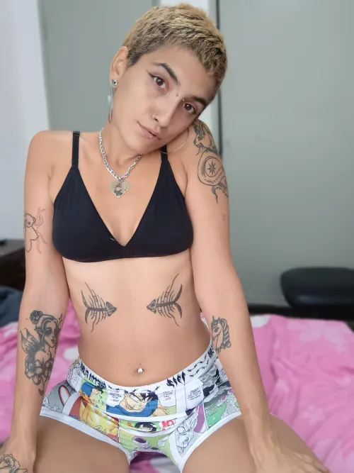 Thumbnail Exploring Very Short Hair Styles by Esme420kinky | shorthairchicks