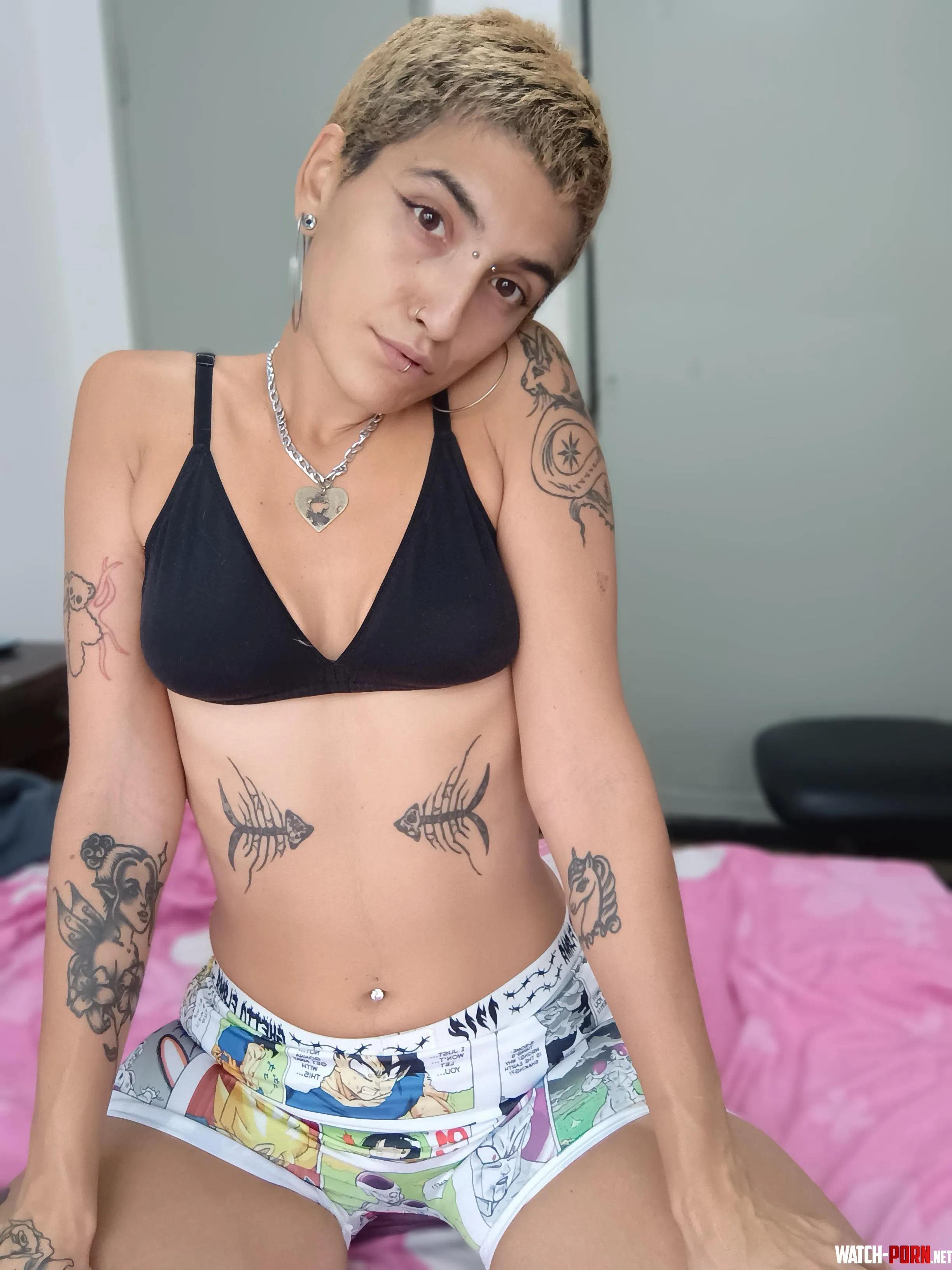 Very short hair by Esme420kinky
