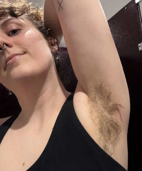 Thumbnail xp0_ and the Gym Adventures: A HairyArmpits Insight