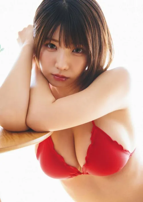 Thumbnail Enako's Captivating Aura: A Gravure Tribute by yuuki-ichinose