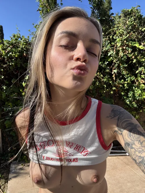 Thumbnail Blow Kisses, Pleasing Tits: ommnicky's Temptations - OnlyFans Promotions