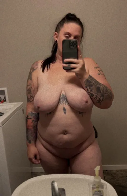 Thumbnail Thick Thursday: Celebrating Curves with bustybitch14