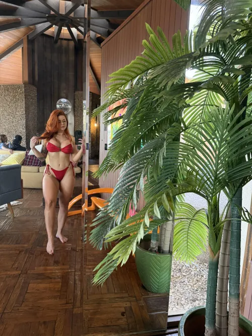 Thumbnail Vacay Vibes: A MirrorSelfie Moment with sinatramonroe