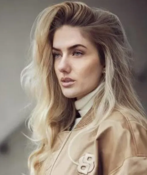 Thumbnail Alica Schmidt: Exuding Beauty and Strength | Fit_Employment_7645