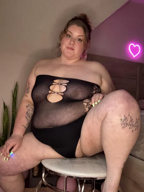 Thumbnail Chubby Thighs Delight: Embracing All Body Types