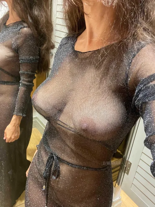 Thumbnail Catch a Glimpse: Fitting room selfie in seethru