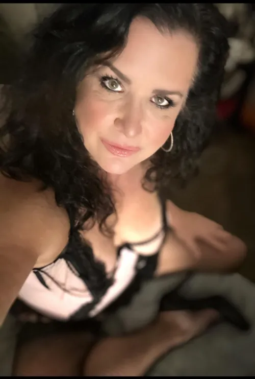 Thumbnail MILF-Southern's F58: Is this Outfit Appropriate Tonight? gilf musings